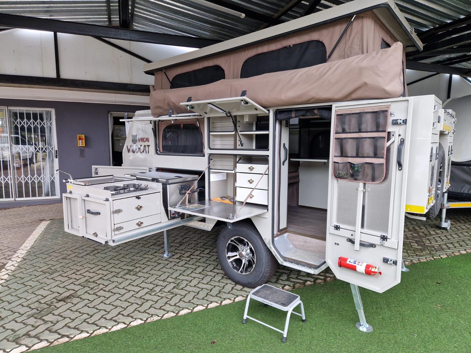 Afrispoor caravan